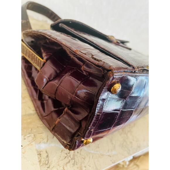 LICILLE THE PARIS crock embossed leather in poor condition - Picture 7 of 10